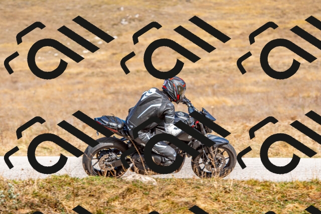 20251012121212-R01_9180_r1