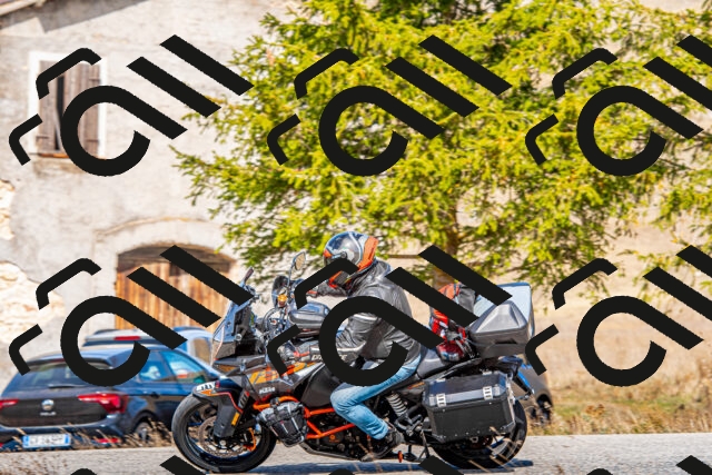 20251012121215-R01_9183_r1