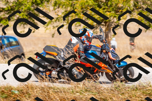 20251012121348-R01_9225_r1