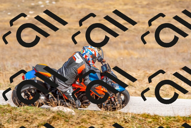 20251012121348-R01_9227_r1