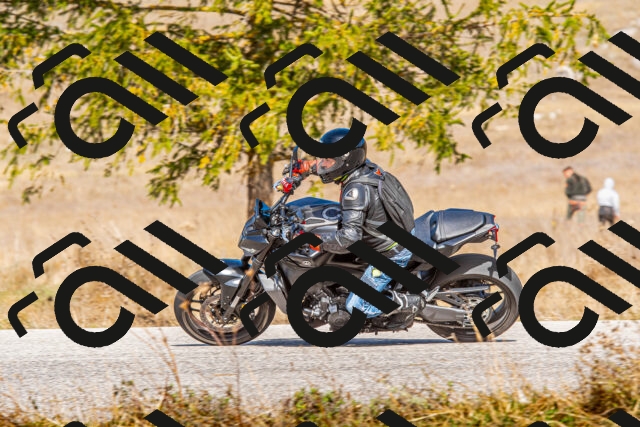 20251012121418-R01_9233_r1