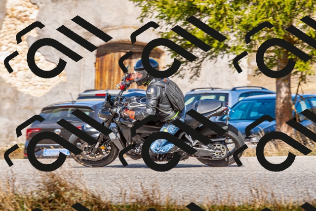 20251012121418-R01_9234_r1