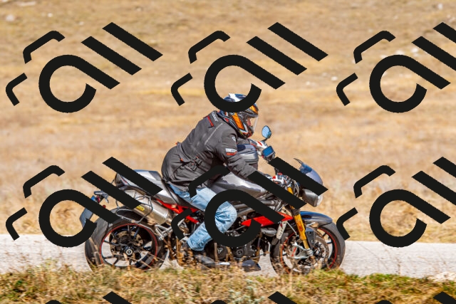 20251012121526-R01_9261_r1