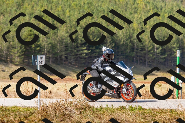 20251012121619-R01_9267_r1