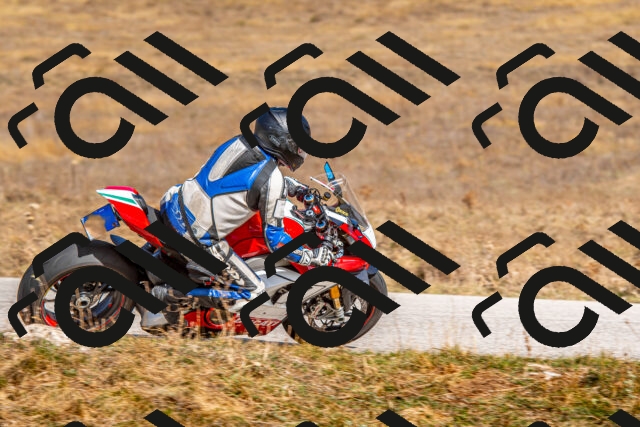 20251012121952-R01_9328_r1