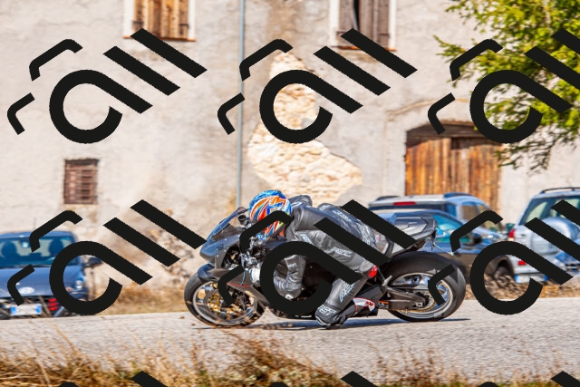 20251012122120-R01_9348_r1