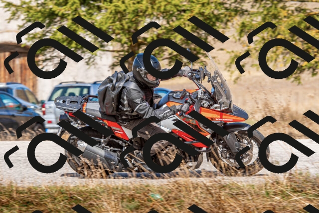 20251012122124-R01_9356_r1