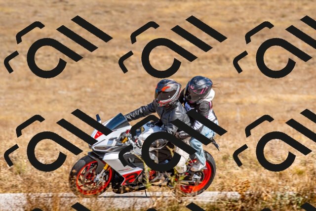 20251012122221-R01_9371_r1