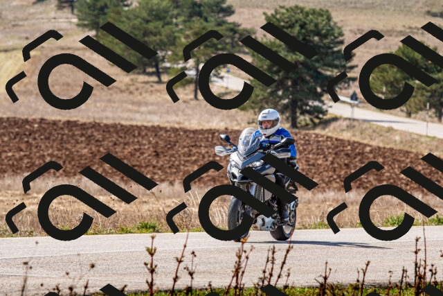 20251012122509-R01_9390_r1