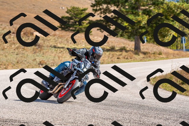 20251012124412-R01_9448_r1