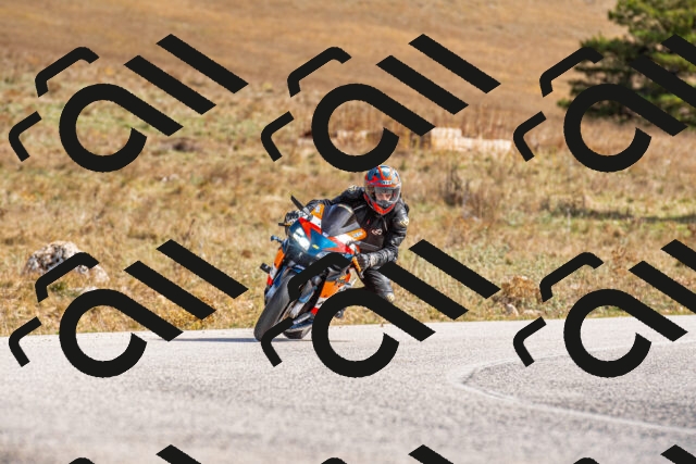 20251012124741-R01_9477_r1