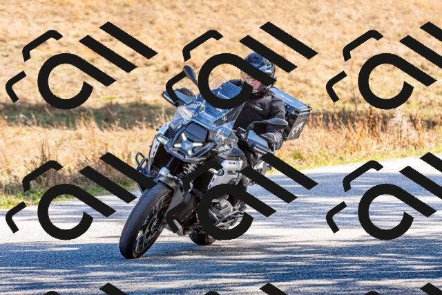 20251012110153_-R029862_r2