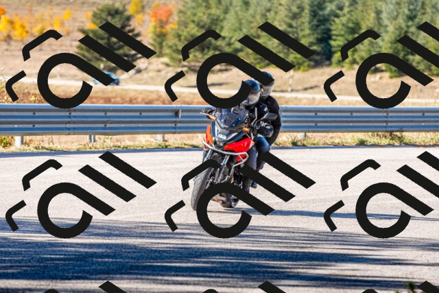 20251012110316_-R029874_r2