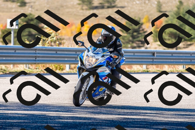 20251012110414_-R029879_r2