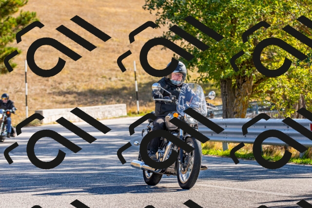 20251012110437_-R029890_r2