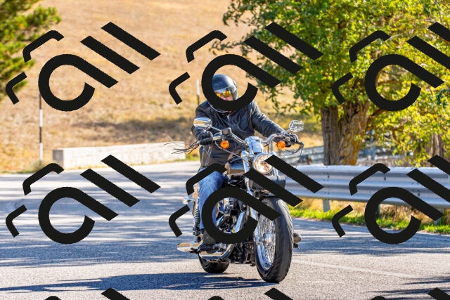 20251012110440_-R029894_r2