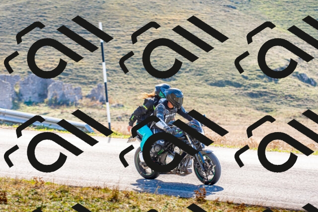 20251012111215_-R029973_r2