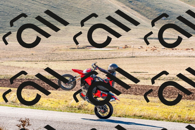 20251012111246_-R029993_r2