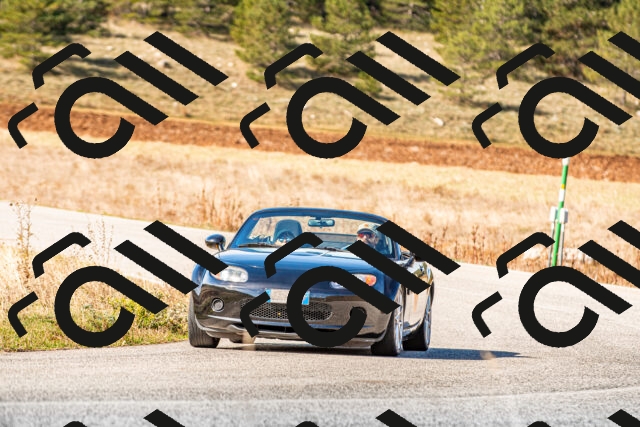 20251012111341_-R020035_r2