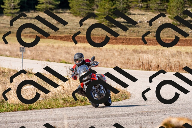 20251012111910_-R020128_r2