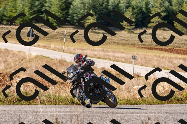 20251012112001_-R020135_r2