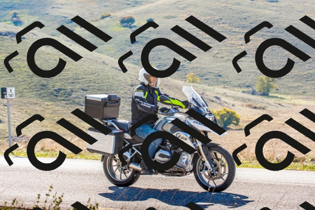 20251012112123_-R020151_r2