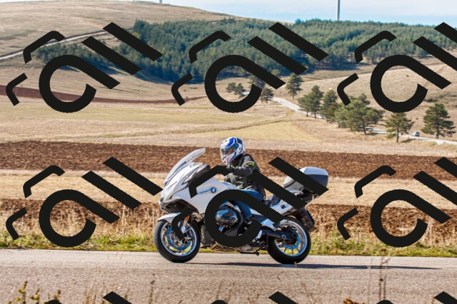 20251012112326_-R020177_r2