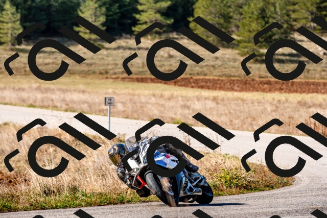 20251012112841_-R020188_r2