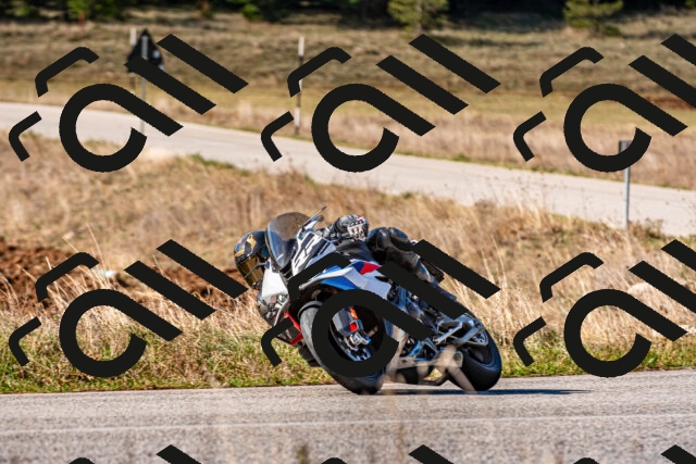 20251012112842_-R020189_r2