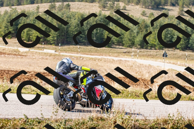 20251012113552_-R020245_r2