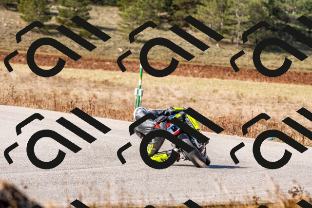 20251012113553_-R020248_r2