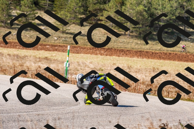 20251012113553_-R020249_r2