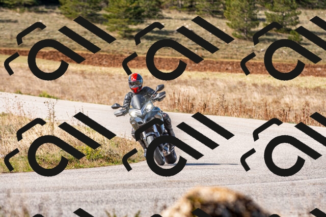 20251012113808_-R020282_r2