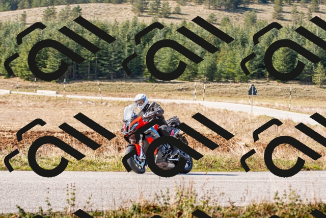 20251012113812_-R020286_r2