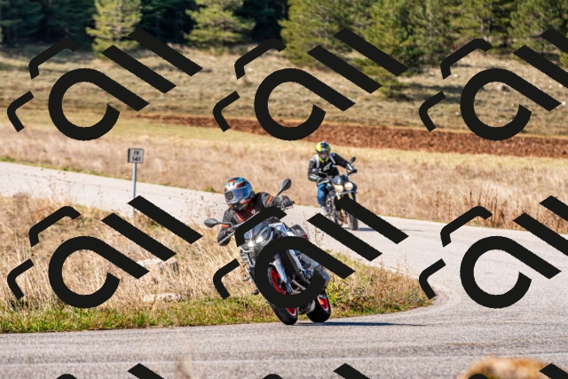 20251012114021_-R020293_r2