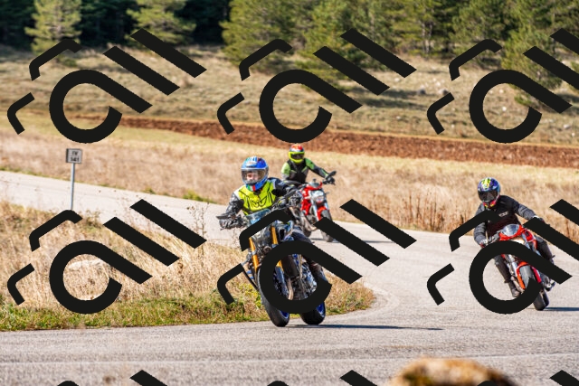 20251012114338_-R020333_r2