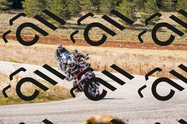 20251012114449_-R020340_r2