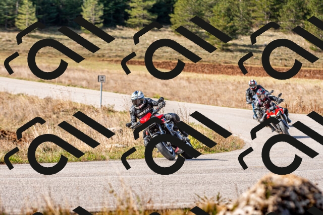 20251012114449_-R020342_r2