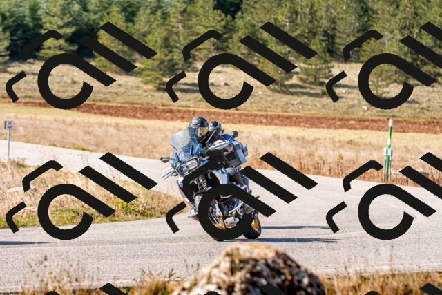 20251012114505_-R020359_r2