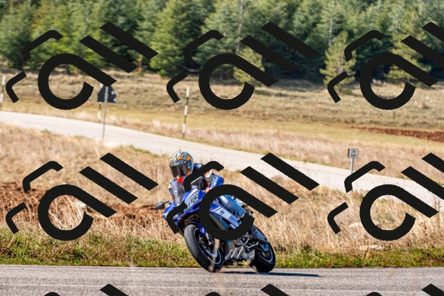 20251012114542_-R020372_r2