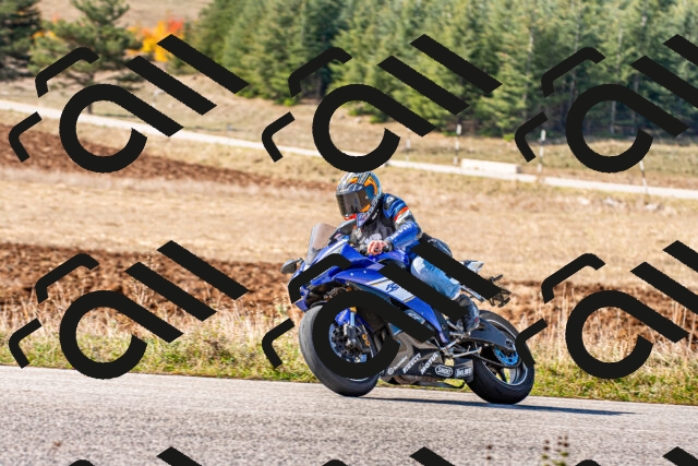 20251012114542_-R020373_r2