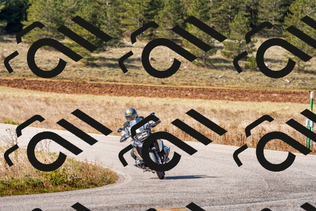 20251012114553_-R020379_r2