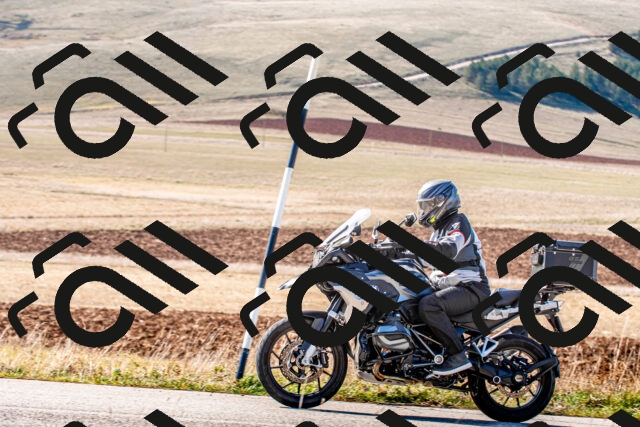 20251012114555_-R020385_r2