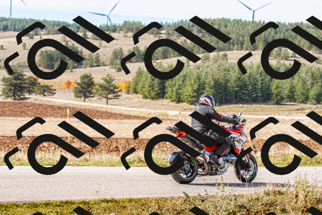 20251012114600_-R020389_r2