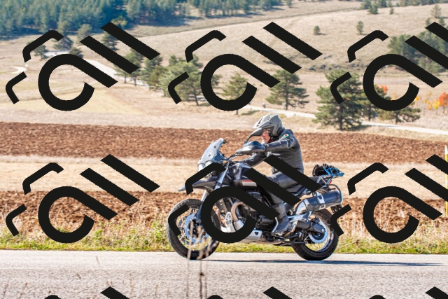 20251012114709_-R020434_r2