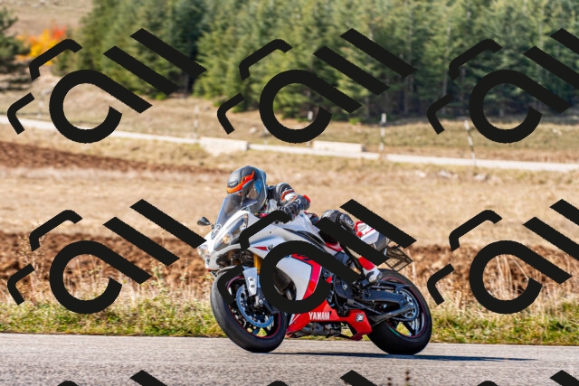 20251012114801_-R020449_r2