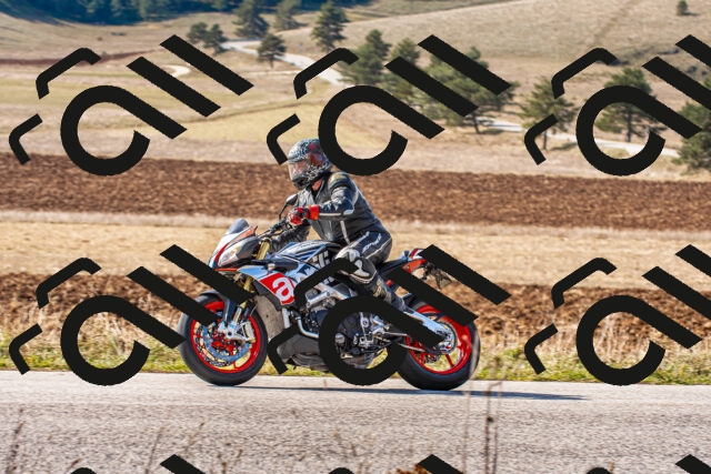 20251012114837_-R020474_r2