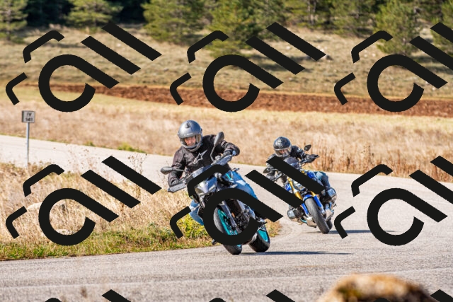 20251012114908_-R020486_r2