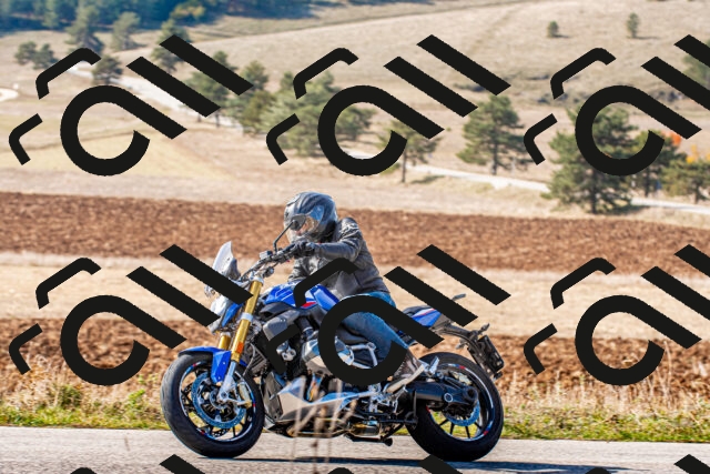 20251012114909_-R020490_r2