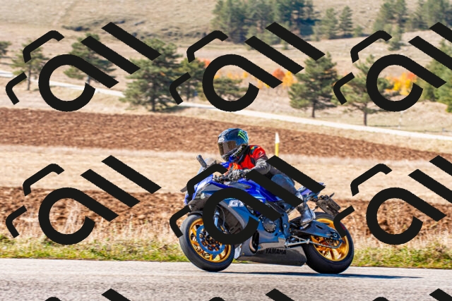 20251012114927_-R020497_r2